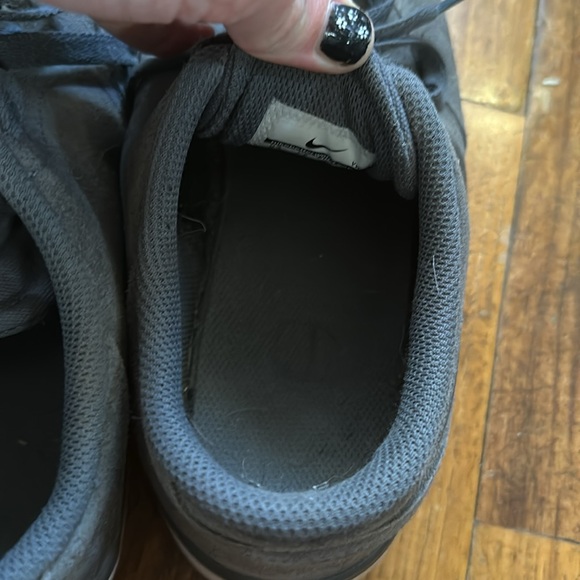 Grey Nike SB - Picture 4 of 7